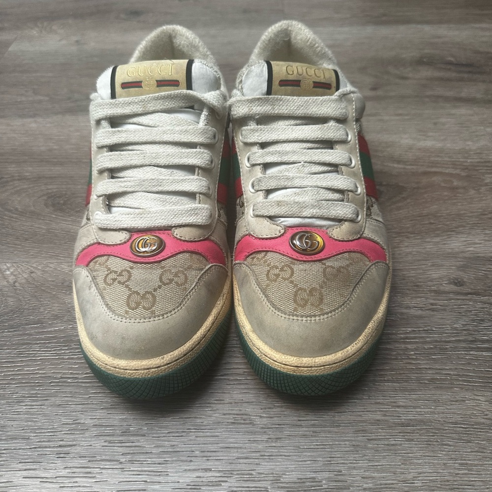 Gucci sneaks